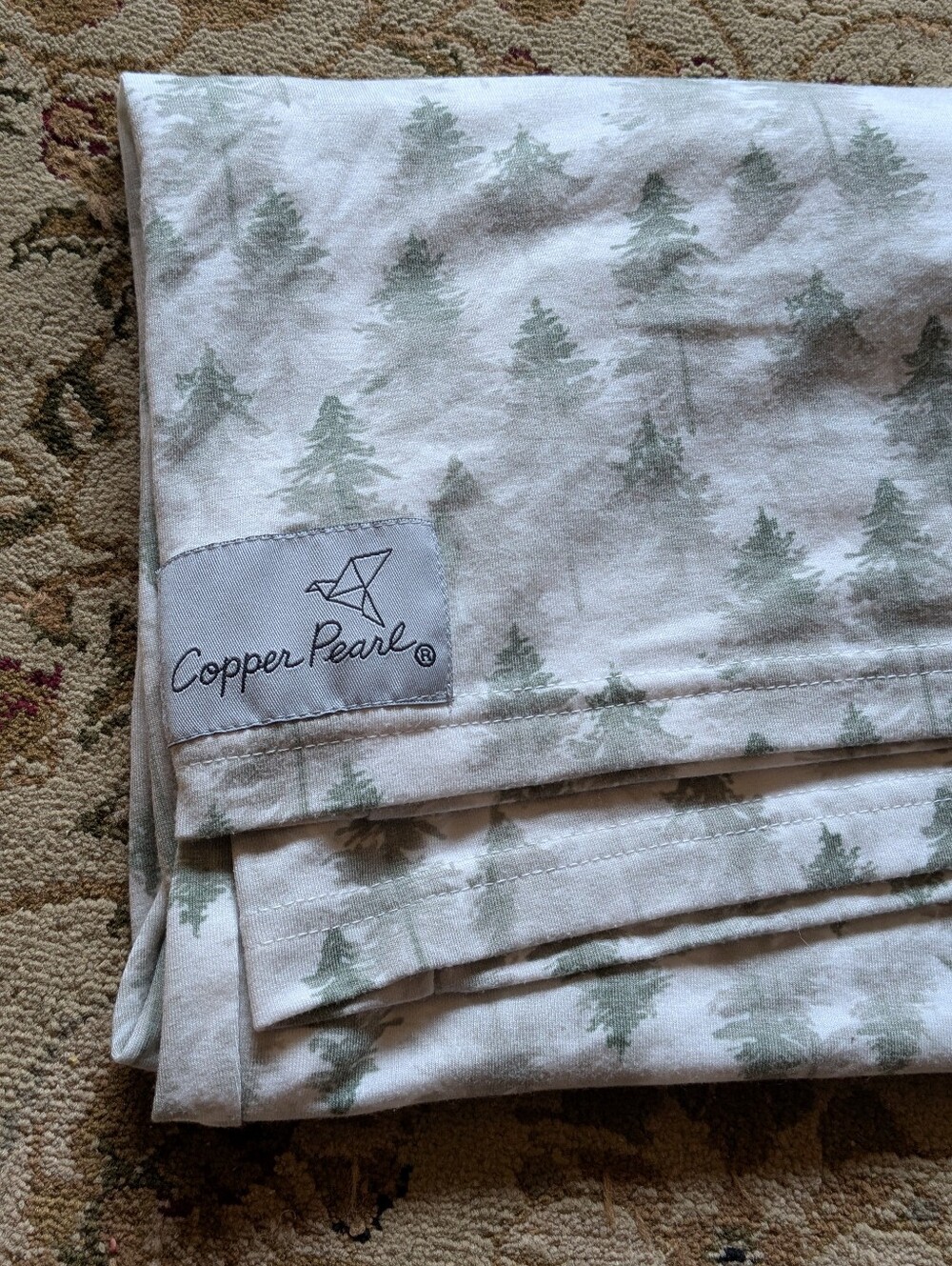 NWOT Copper Pearl 5-in-1 Multi-Use Cover - Evergreen Print